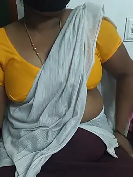 tamilrose143 online show from 07-28-26, 03:21
