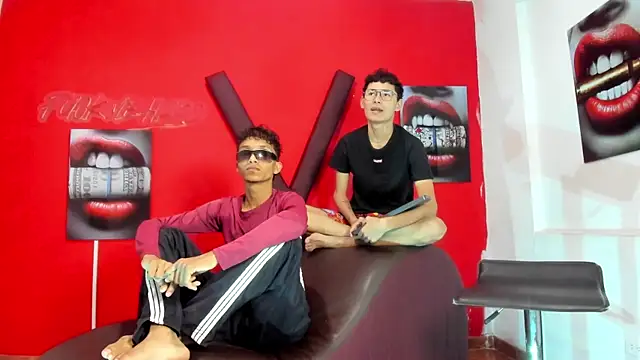 PRETTY LOVERS1 online show from 07-16-26, 01:22