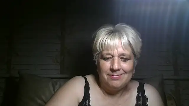 Snapshot of LizaRain777 chatting on 07-11-26, 07:49 LizaRain777 online show from 07-11-26, 07:49