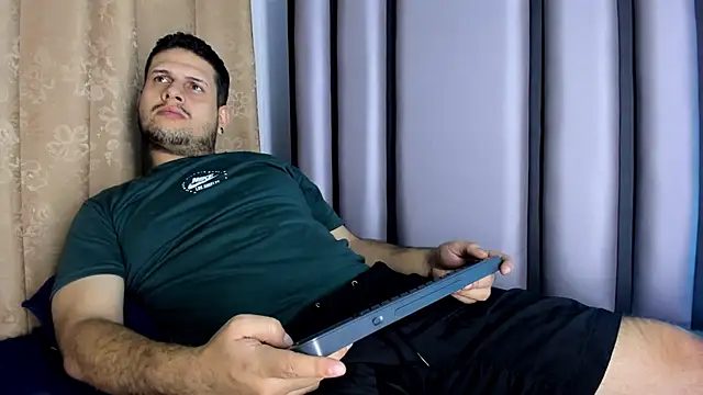 Snapshot of Pablo-hot chatting on 07-14-26, 12:00 Pablo-hot online show from 07-14-26, 12:00