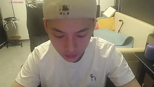 yichen008 online show from 07-23-26, 10:24