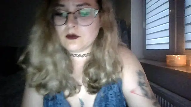 Snapshot of LucyTease chatting on 07-09-26, 07:29 LucyTease online show from 07-09-26, 07:29