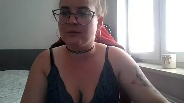 Snapshot of LucyTease chatting on 07-29-26, 04:27 LucyTease online show from 07-29-26, 04:27