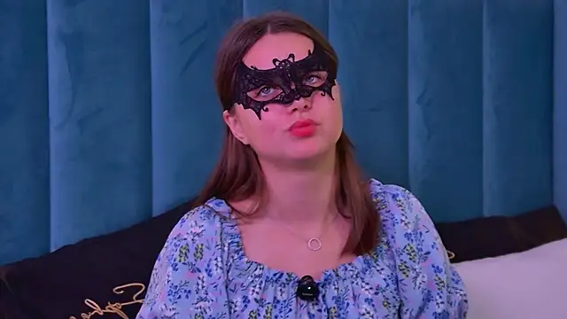 JulietteHembers online show from 07-24-26, 02:20