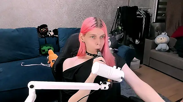 LunaPink69 online show from 07-25-26, 11:13