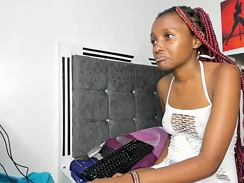 Snapshot of Qutekiller chatting on 07-14-26, 01:41 Qutekiller online show from 07-14-26, 01:41
