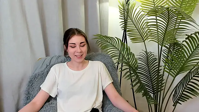 LauraleeSadiq online show from 07-10-26, 08:07