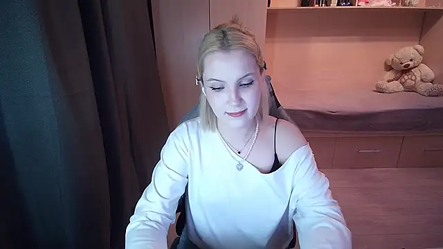 ElsyGven online show from 07-21-26, 03:03