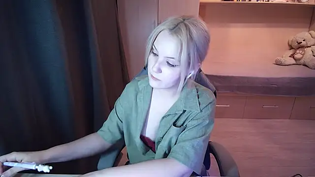ElsyGven online show from 07-22-26, 03:04