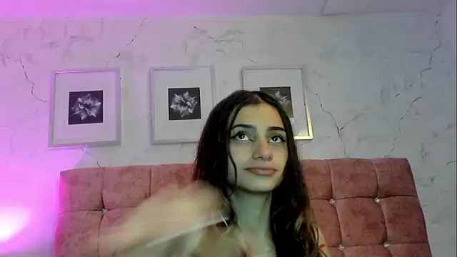 Katalina Laurent online show from 07-25-26, 11:08