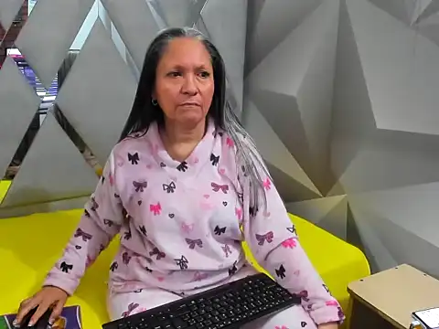 Charlotte Moon1 online show from 07-21-26, 03:42