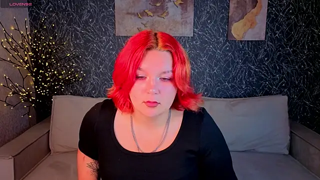 Emma Davise online show from 07-17-26, 01:01