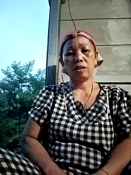 lylai18 online show from 07-22-26, 11:46