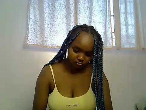 Snapshot of Chelsey_18 chatting on 07-27-26, 12:45 Chelsey 18 online show from 07-27-26, 12:45
