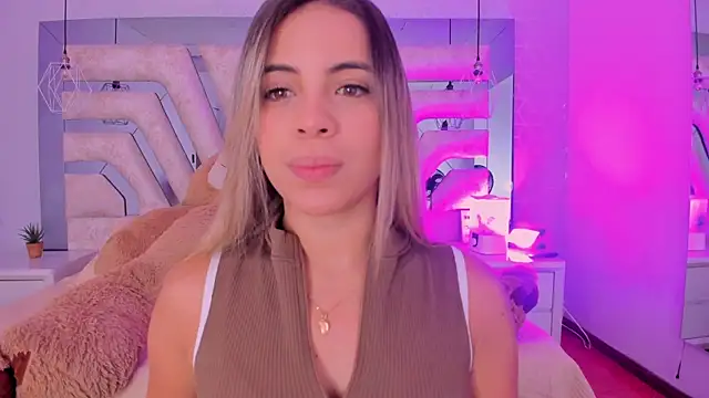 EmmilyElleen online show from 07-21-26, 11:12