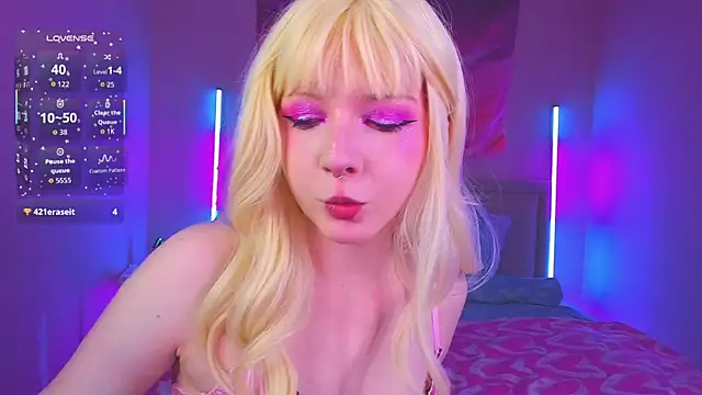Snapshot of babeEvaa chatting on 07-28-26, 04:39 babeEvaa online show from 07-28-26, 04:39