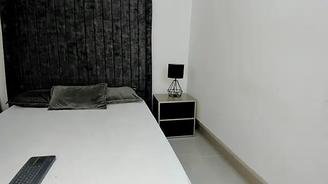 MiaKhal  online show from 07-28-26, 04:08