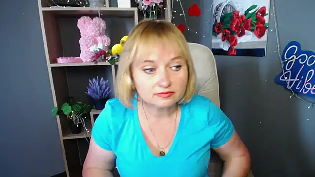 KiraSmiling online show from 07-22-26, 06:27
