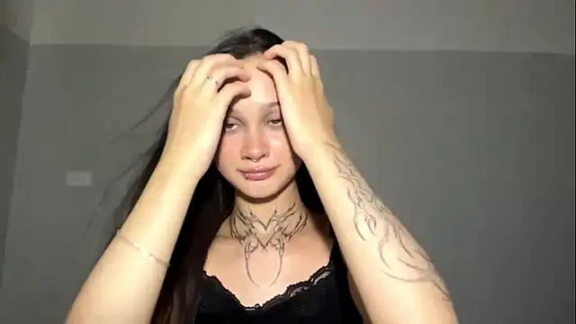 MayraLucarelli online show from 07-21-26, 10:17