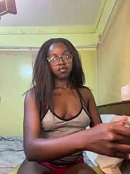 Ebonymuse online show from 07-21-26, 01:57