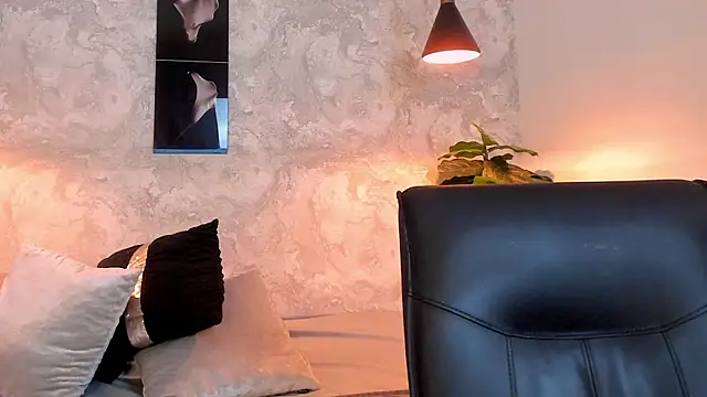 melodyrosee online show from 07-17-26, 03:24