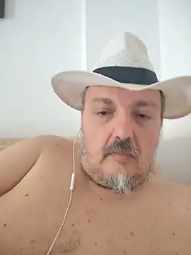 Theitalianpapi online show from 07-15-26, 03:50