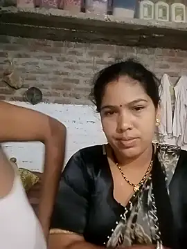 Indiansexycouple1 online show from 07-18-26, 09:29