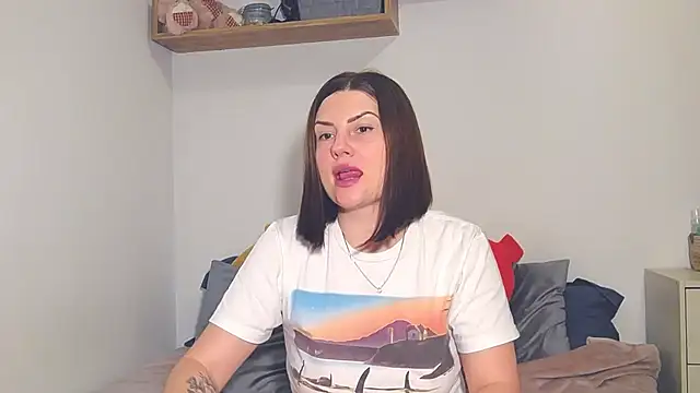 alisenties online show from 01-19-25, 05:49