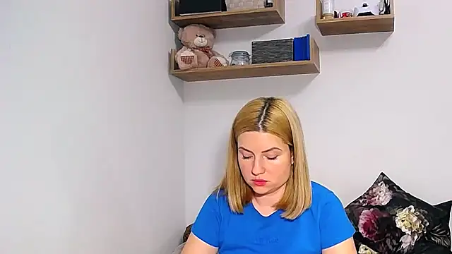 alisenties online show from 11-12-25, 03:34