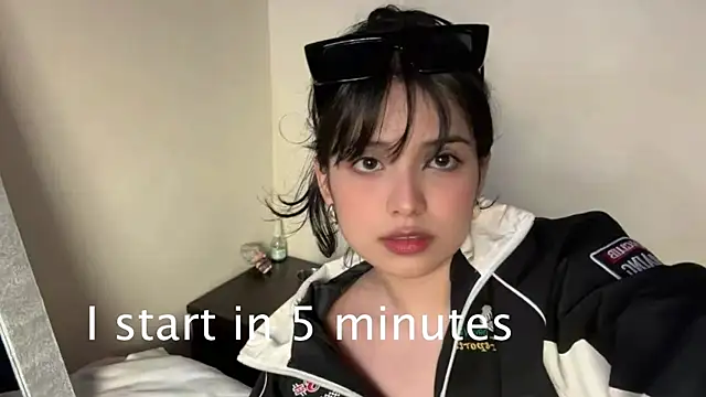 yurii petite online show from 07-22-26, 11:46