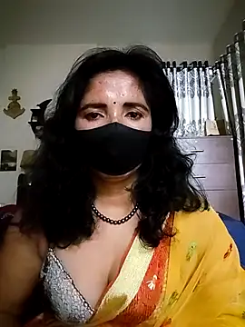 Laila-202 online show from 07-28-26, 07:39