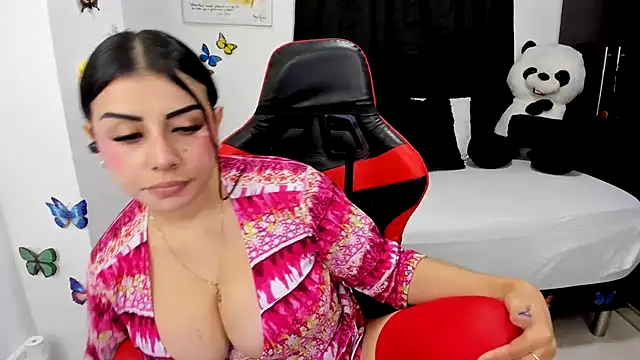 Snapshot of lucy007_ chatting on 10-01-25, 01:55 lucy007 online show from 10-01-25, 01:55