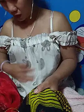 Snapshot of Ruby_cuty- chatting on 07-28-26, 02:13 Ruby cuty- online show from 07-28-26, 02:13