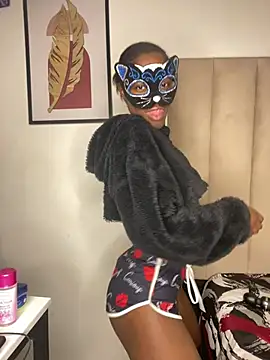 SexyTamia 302 online show from 07-20-26, 08:33