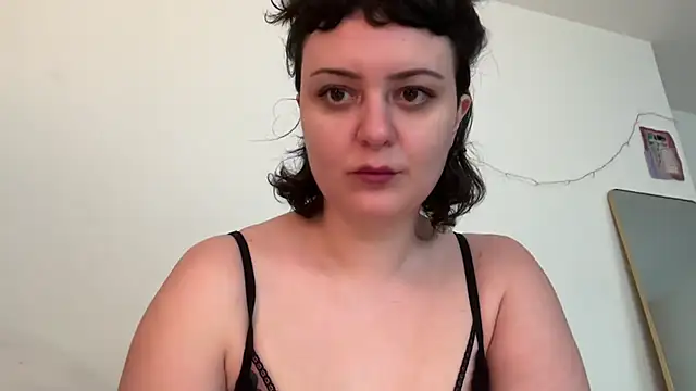 daisyangelmay online show from 07-21-26, 05:04