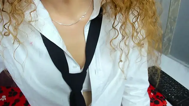 LilyNoir  online show from 07-28-26, 06:20