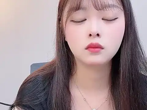 Winnie005 online show from 07-19-26, 02:48