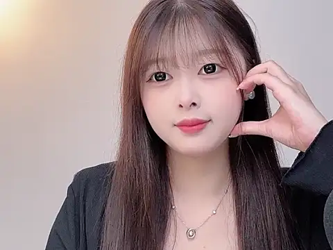 Winnie005 online show from 07-21-26, 02:58