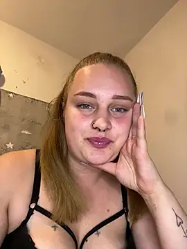 Laylaa Rose online show from 07-28-26, 11:04