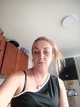 adri smoke online show from 07-28-26, 07:39