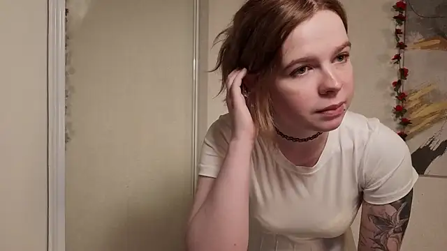 AliseKitt online show from 07-22-26, 04:54