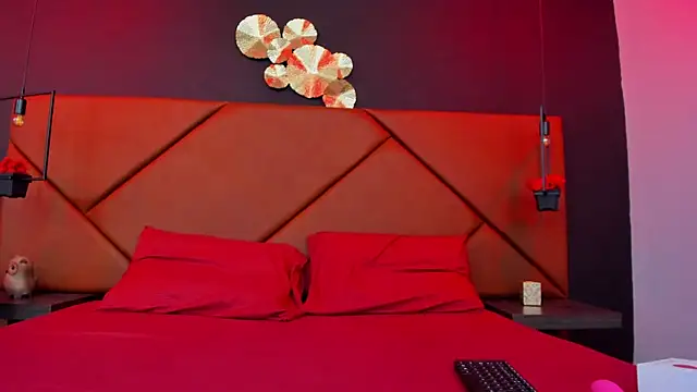 ScarletWais online show from 07-19-26, 01:15