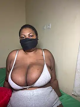 Suzzylove26 online show from 07-28-26, 05:12