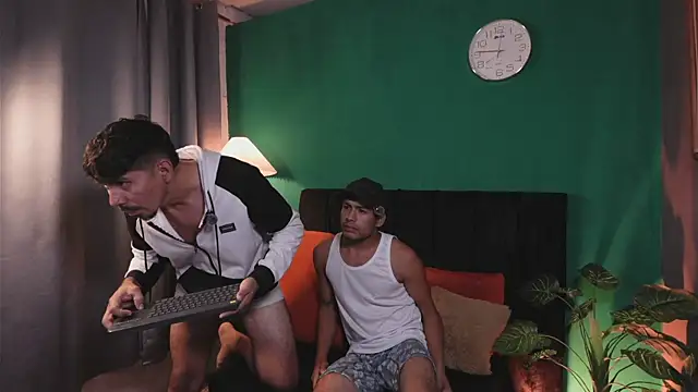 Snapshot of The-Boys2 chatting on 07-18-26, 01:32 The-Boys2 online show from 07-18-26, 01:32