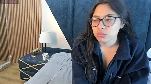 Olivia Collinns online show from 07-26-26, 11:06