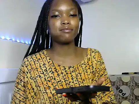 Snapshot of sumeyhia chatting on 07-19-26, 10:35 sumeyhia online show from 07-19-26, 10:35