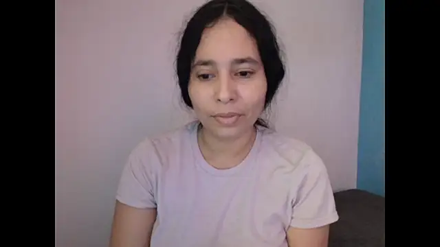 Snapshot of brynnwild chatting on 07-26-26, 08:16 brynnwild online show from 07-26-26, 08:16