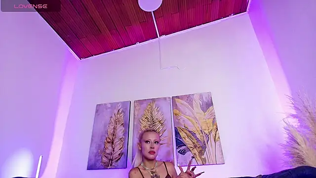 Angelique hafner online show from 07-25-26, 02:03
