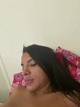 Snapshot of Cleolaurent chatting on 07-29-26, 04:05 Cleolaurent online show from 07-29-26, 04:05