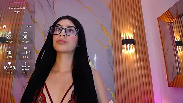Esmeralda Belle online show from 07-28-26, 04:39